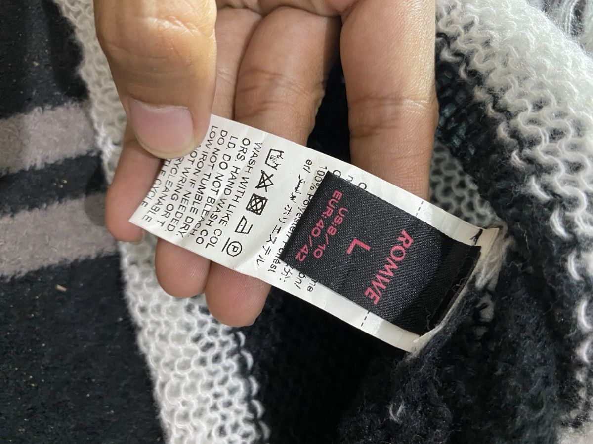 20471120 × Hysteric Glamour × Japanese Brand Romwe striped distressed knit cdg style Size US L / EU 52-54 / 3 - 4 Thumbnail