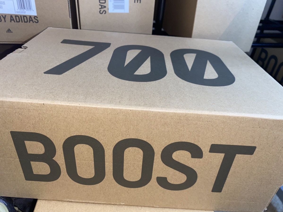 Yeezy adidas Yeezy 700 MNVN Laceless ‘Analog’ size10.5 DS w OG All Size US 10.5 / EU 43-44 - 13 Thumbnail