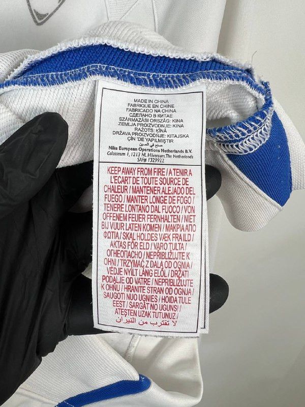 Nike Nike Ronaldinho R10 Hoodie White size M Size US M / EU 48-50 / 2 - 4 Thumbnail