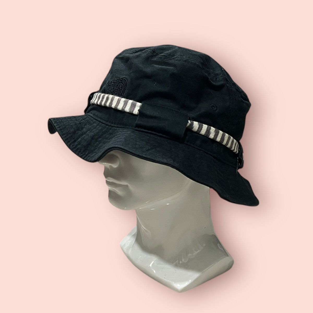Chums × The North Face VINTAGE CHUMS X THE NORTH FACE -BLACK OUTDOOR BUCKET HAT Size ONE SIZE - 17 Thumbnail