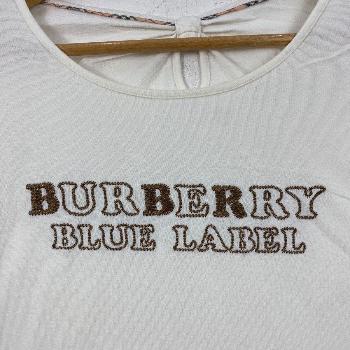 Burberry × Designer × Vintage Vintage BURBERRY LONDON Blue Label Embroidery Logo Tee Size S / US 4 / IT 40 - 3 Thumbnail