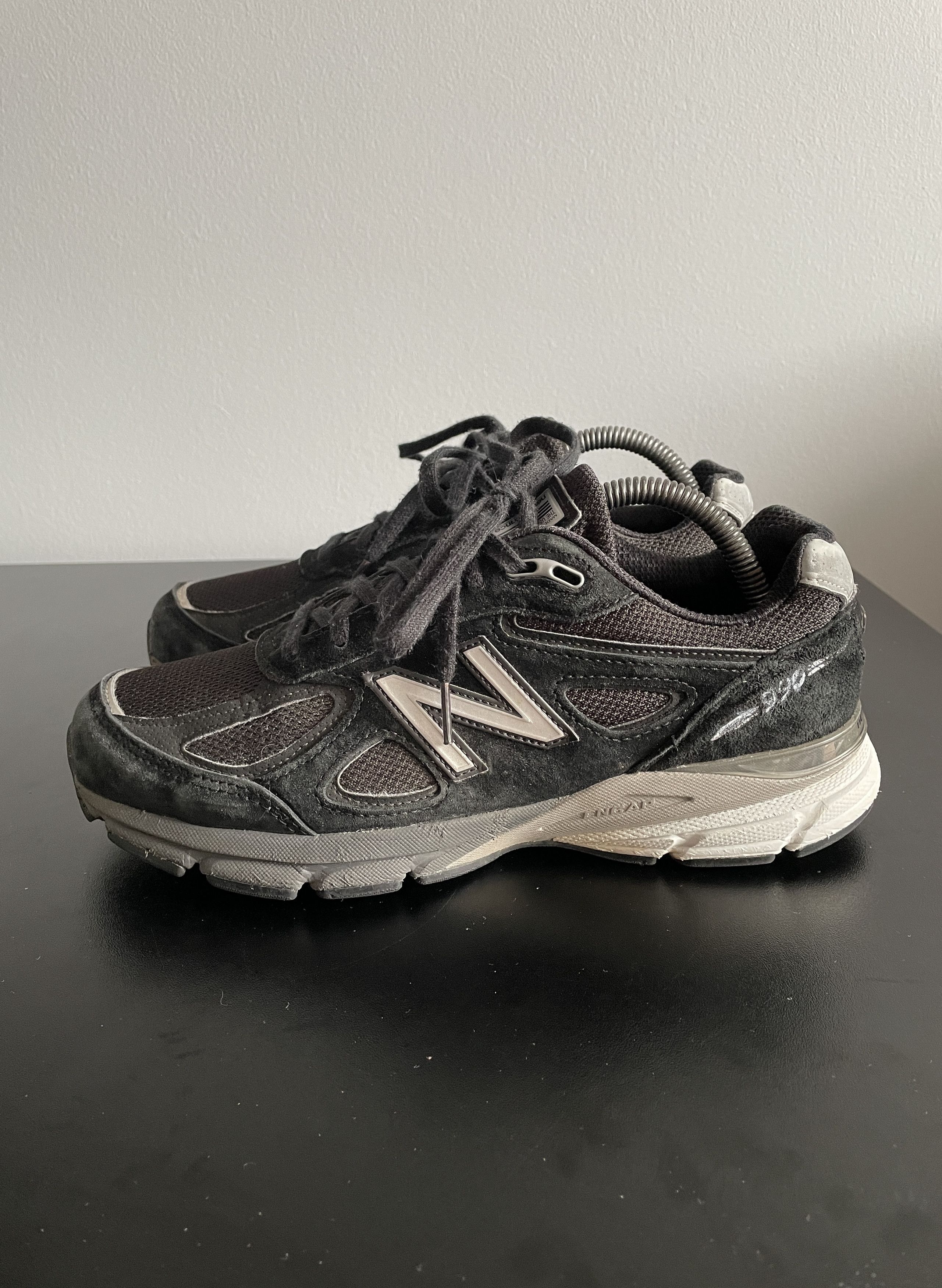 New Balance 2023 New Balance 860v2 Black / Metallic Silver / Grey