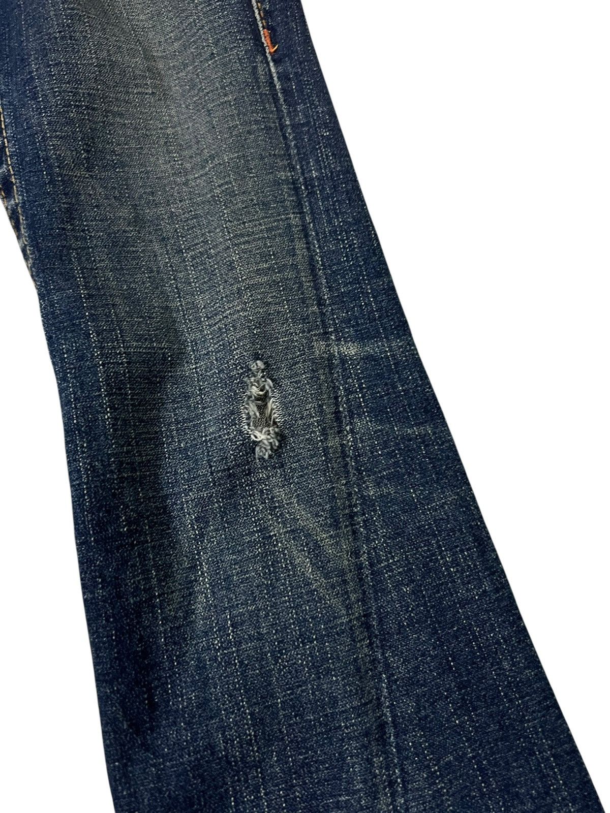 True Religion Flare Jean True Religion Twist Leg Distress Jean Size 27" / US 4 / IT 40 - 5 Thumbnail