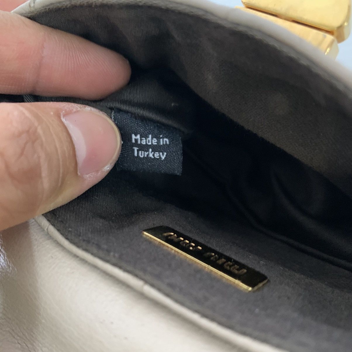 Miu Miu Miu Miu Small Card Coin Slingbag Rare Design Size ONE SIZE - 14 Thumbnail