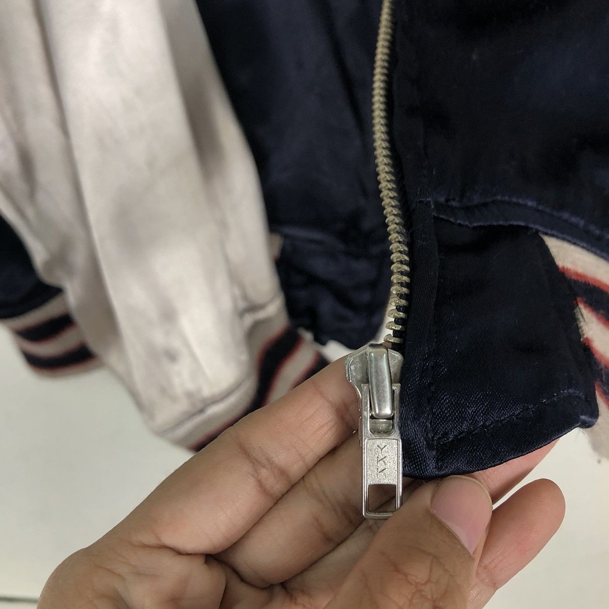 Japanese Brand 🔥Vintage Satin Sukajan Bomber Jacket Big Logo Houston USA Size US M / EU 48-50 / 2 - 14 Thumbnail