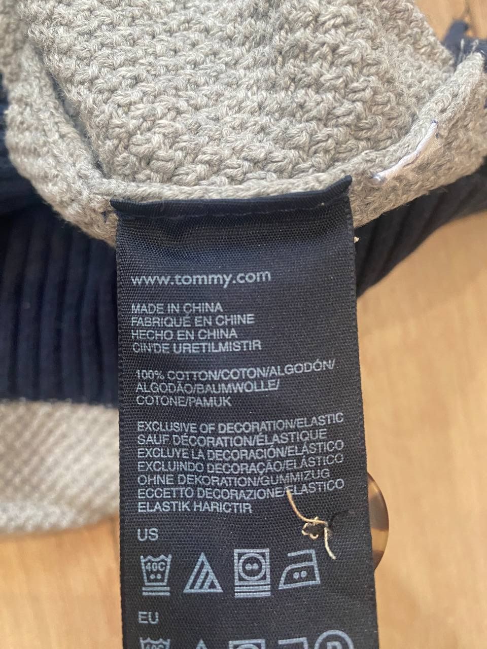 Tommy Hilfiger Tommy Hilfiger Grey Cotton Knit Sweater Men’s Size L Size US L / EU 52-54 / 3 - 4 Thumbnail