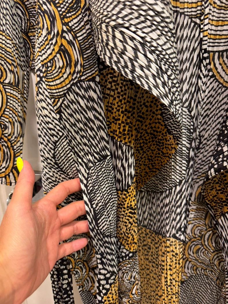 Issey Miyake Issey Miyake size:3 A mid-length cardigan with conch flowe Size XS / US 0-2 / IT 36-38 - 4 Thumbnail
