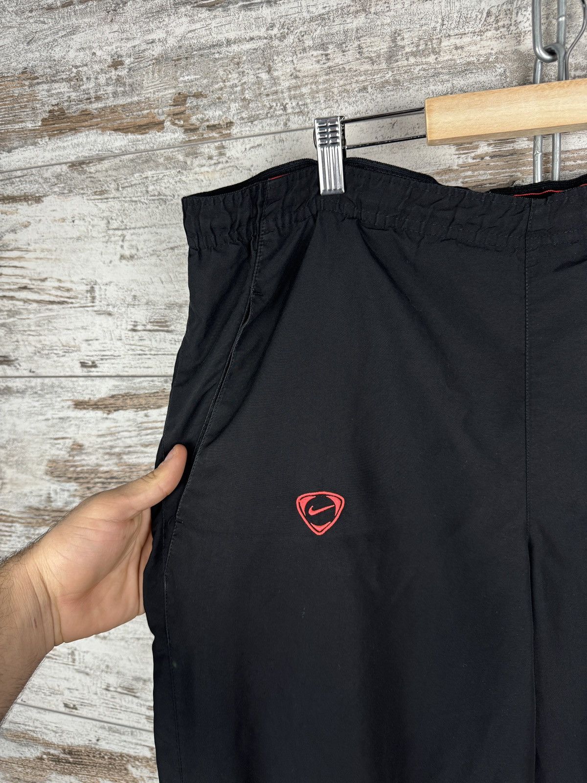 Nike Mens Vintage Nike black nylon sweatpants pants drill Size US 34 / EU 50 - 4 Thumbnail