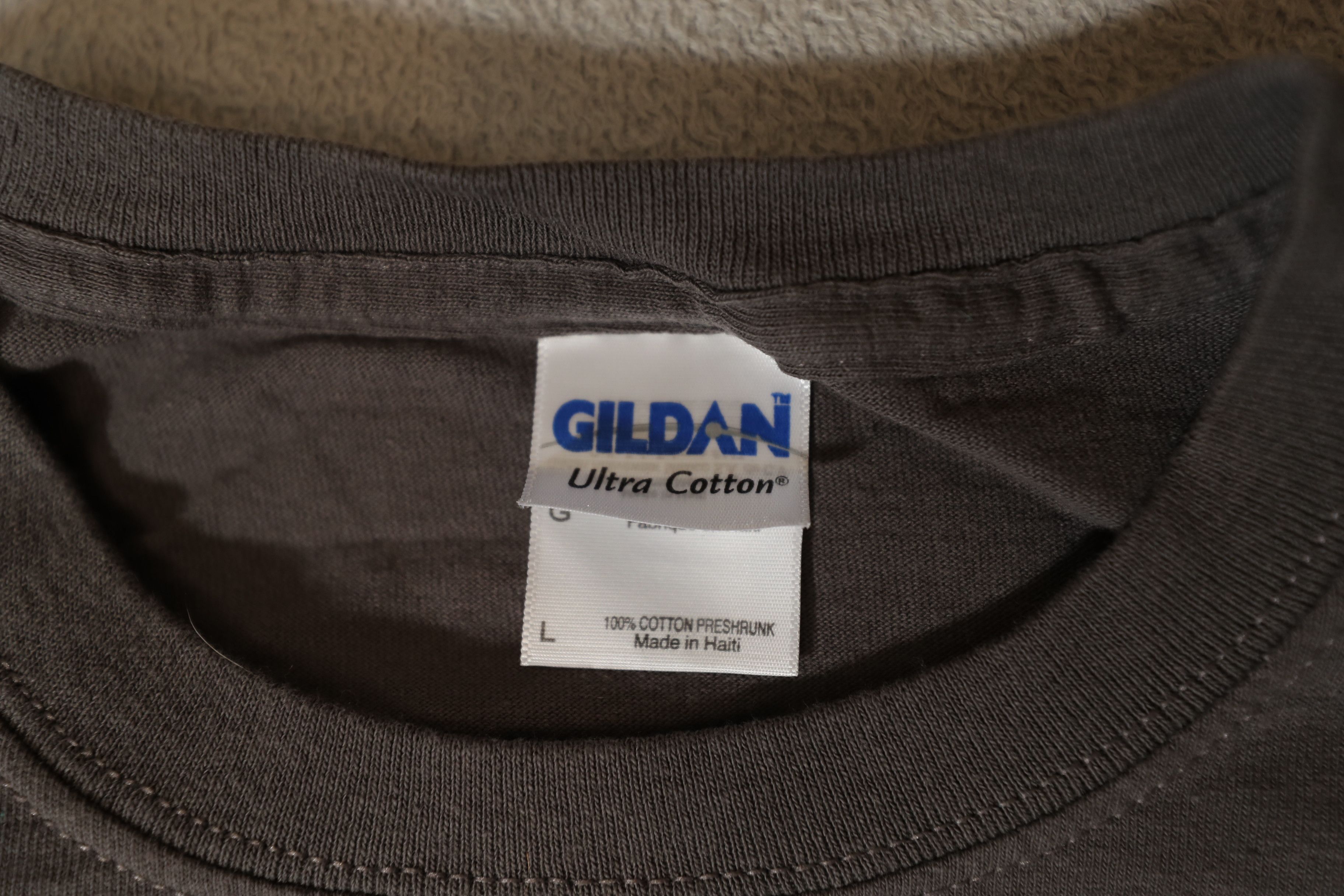 Gildan Carnie Bums Punk Rock Tee (L) Size US L / EU 52-54 / 3 - 9 Thumbnail