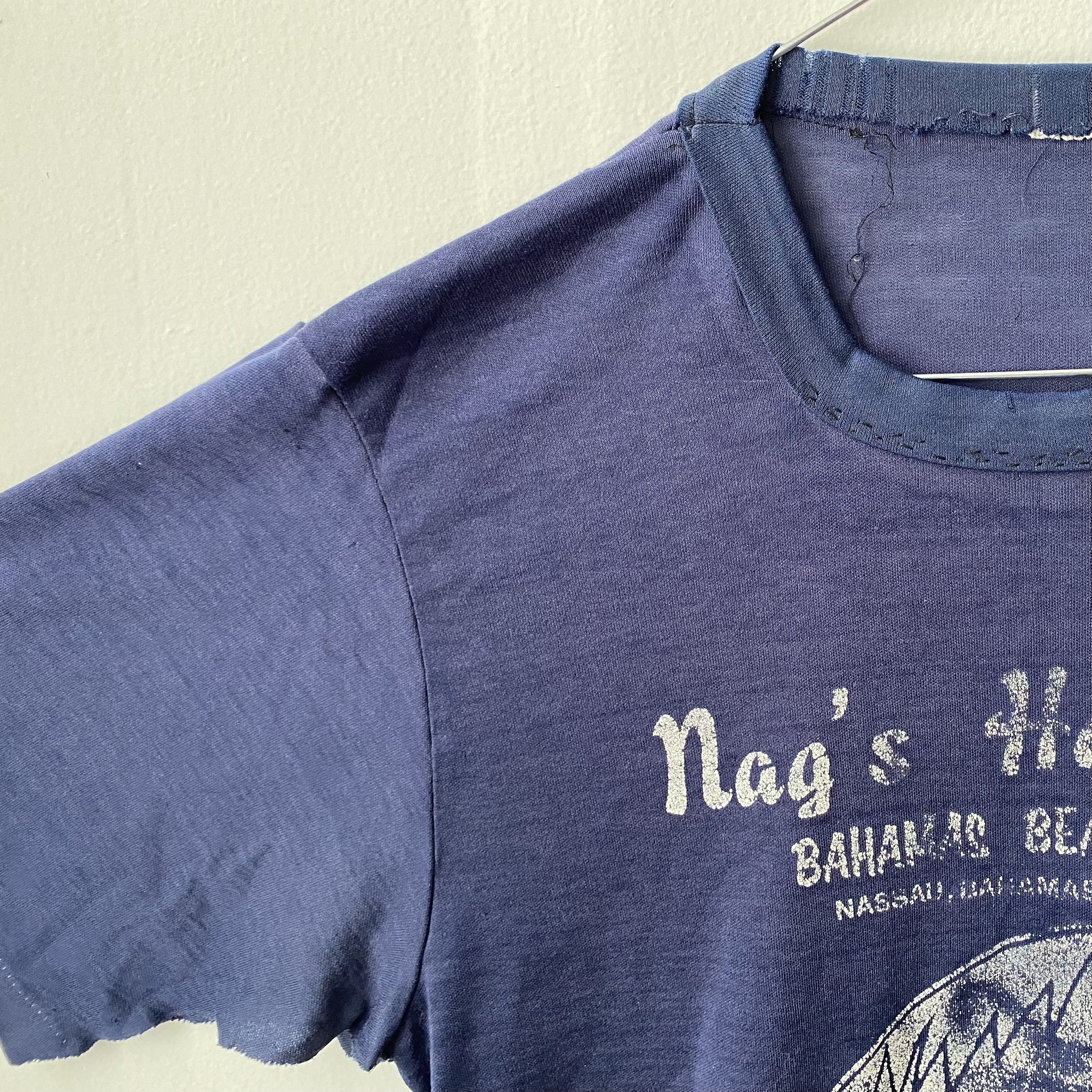 Other threadbare, thrashed vintage 70s t-shirt Size US M / EU 48-50 / 2 - 3 Thumbnail