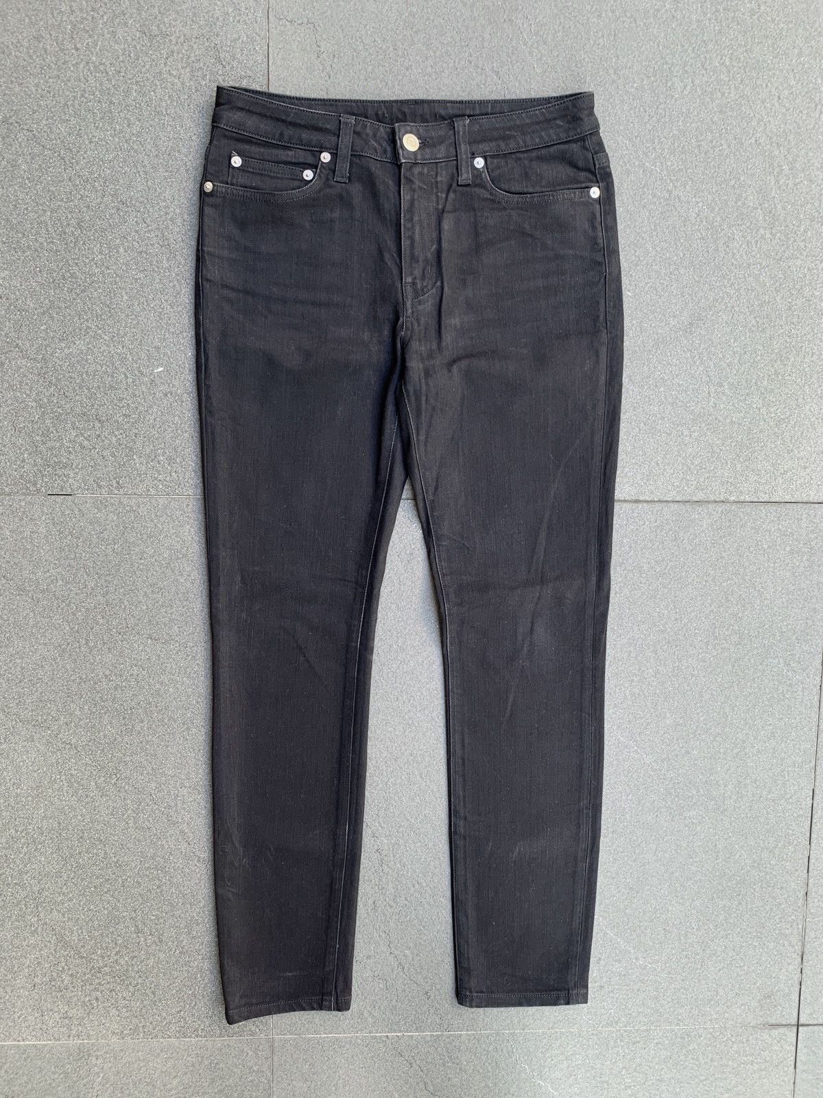 image of Saint Laurent Paris D02 Zipper Skinny Denim Jeans in Black, Men's (Size 28)