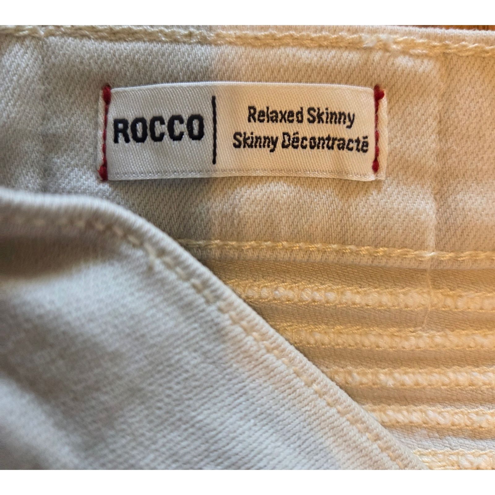 True Religion True Religion Rocco Relaxed Skinny Jeans Size 29/32 Size US 29 - 5 Thumbnail
