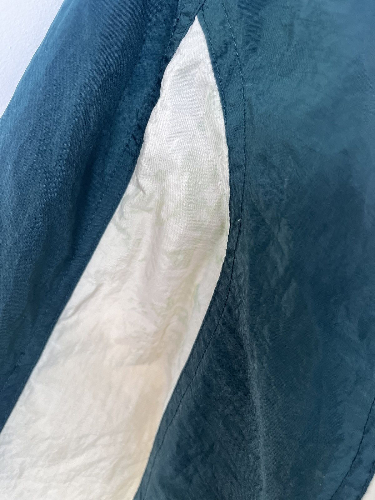 Nike Vintage Nike Windbreaker Size US XL / EU 56 / 4 - 7 Thumbnail