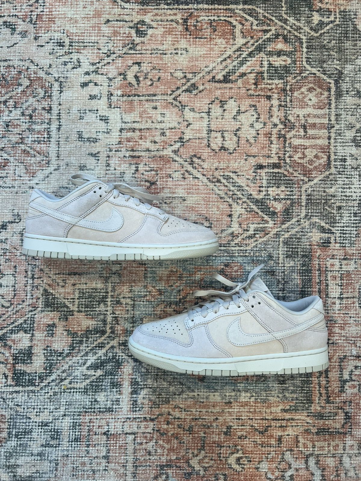 Nike Dunk Low Premium "Vast Grey' Size US 9 / EU 42 - 1 Thumbnail