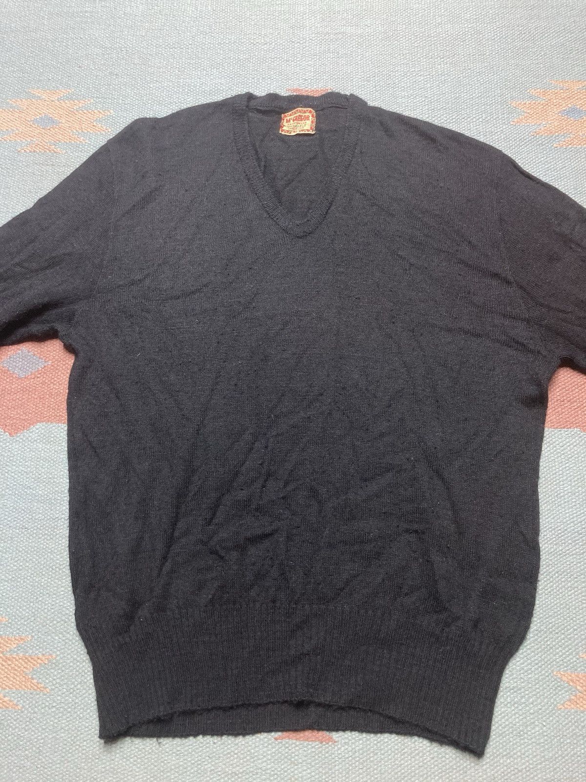 McGregor × Vintage 1950s mcgregor wool blend sweater pullover black v neck 40 Size US M / EU 48-50 / 2 - 2 Thumbnail