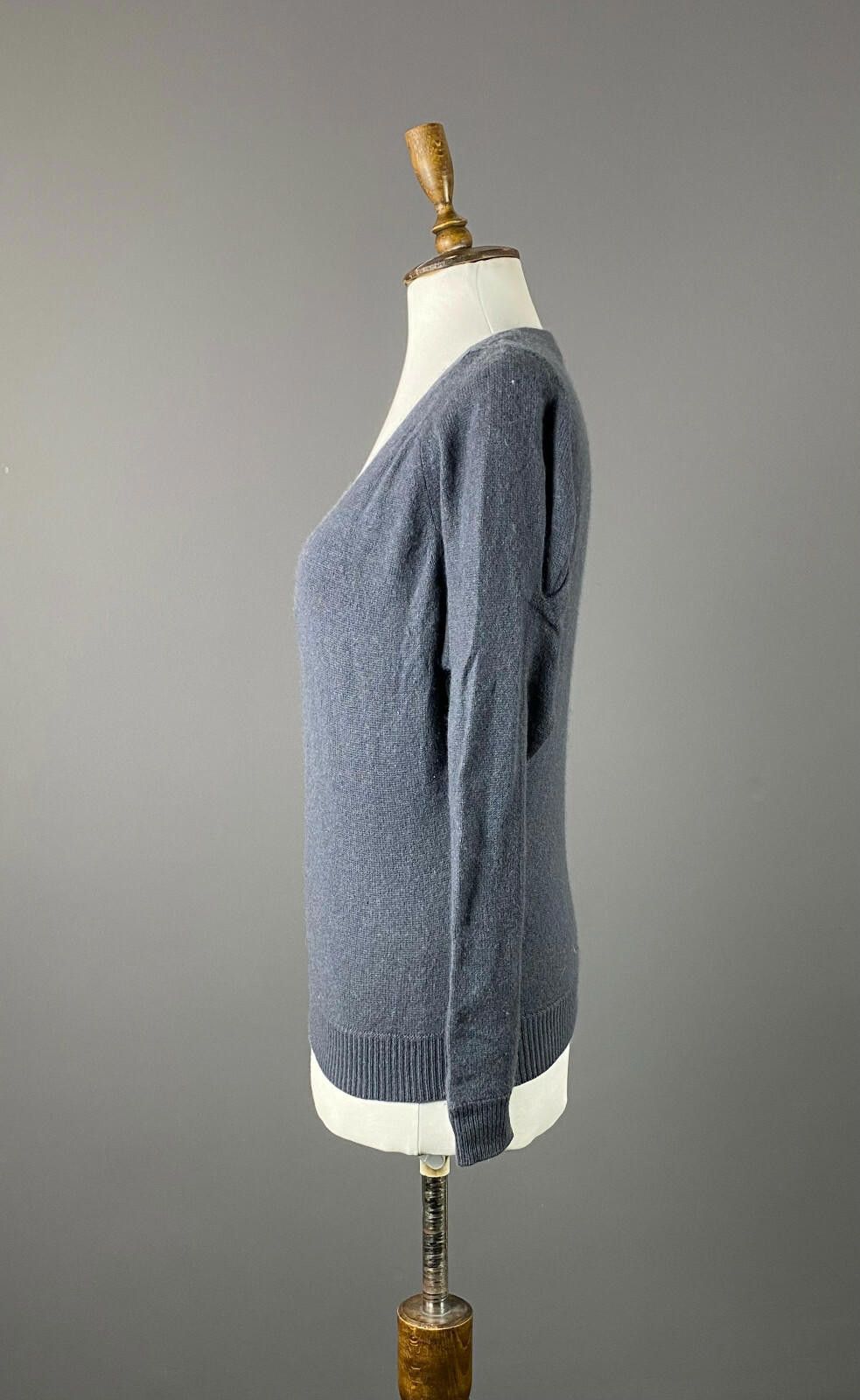Designer Ladies Vanessa Bruno Cashmere Long Sleeve Sweater Size 3 Size M / US 6-8 / IT 42-44 - 4 Thumbnail