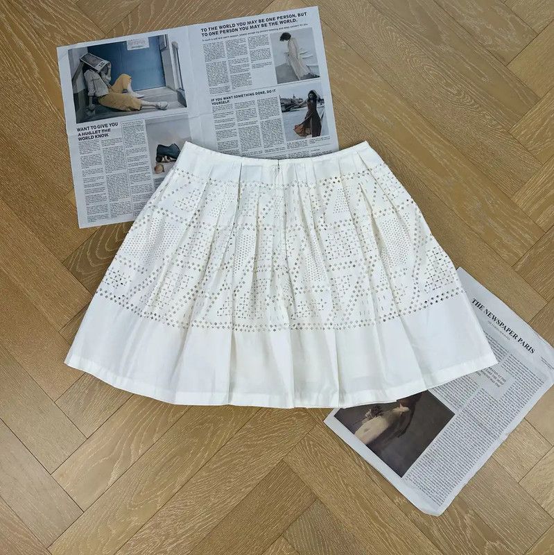 Fendi Fendi White Women's Skirt with Cutout Design 0089 Size 23" - 1 Thumbnail