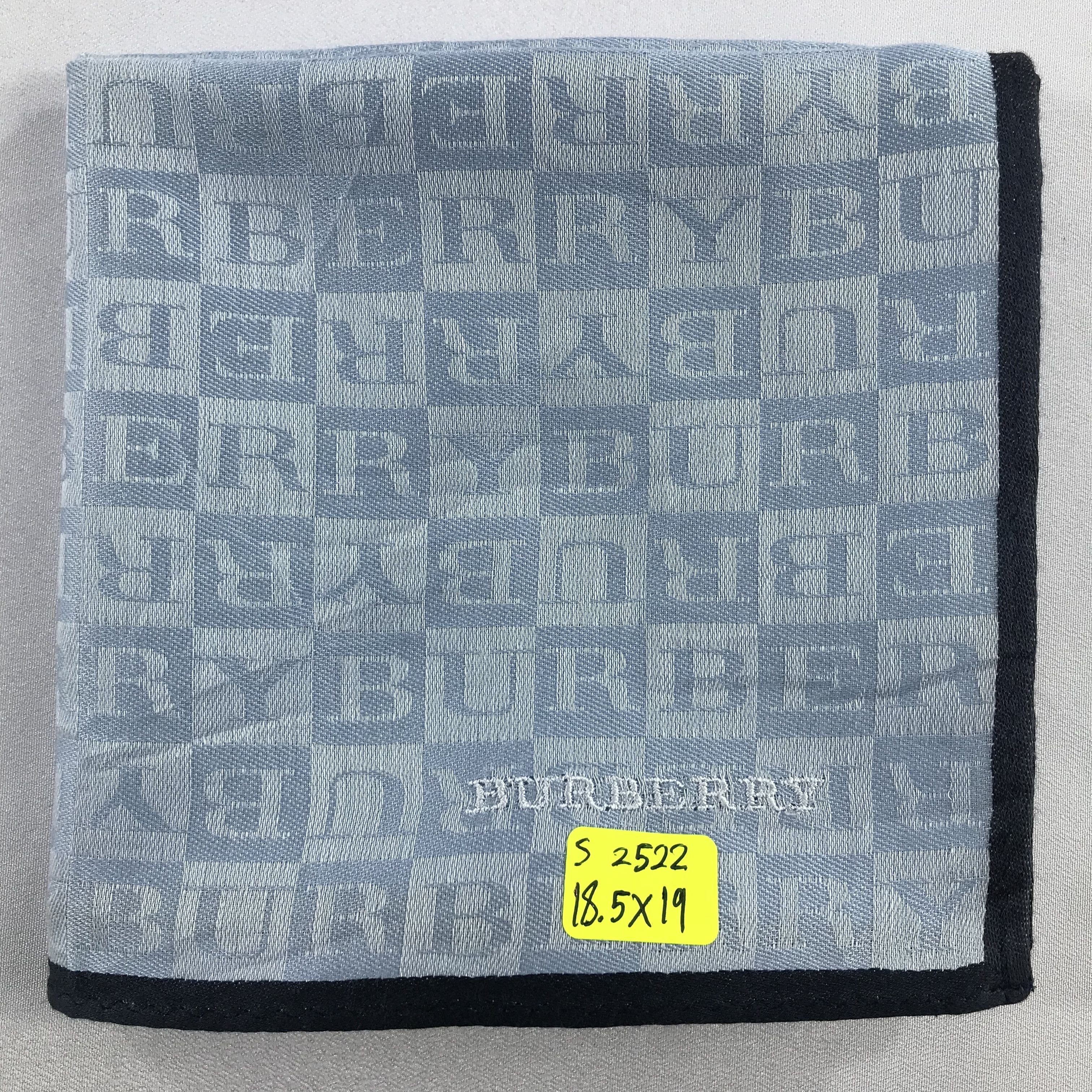 Burberry × Vintage Burberry Bandana / Handkerchief / Neckerchief - S2522 Size ONE SIZE - 5 Thumbnail