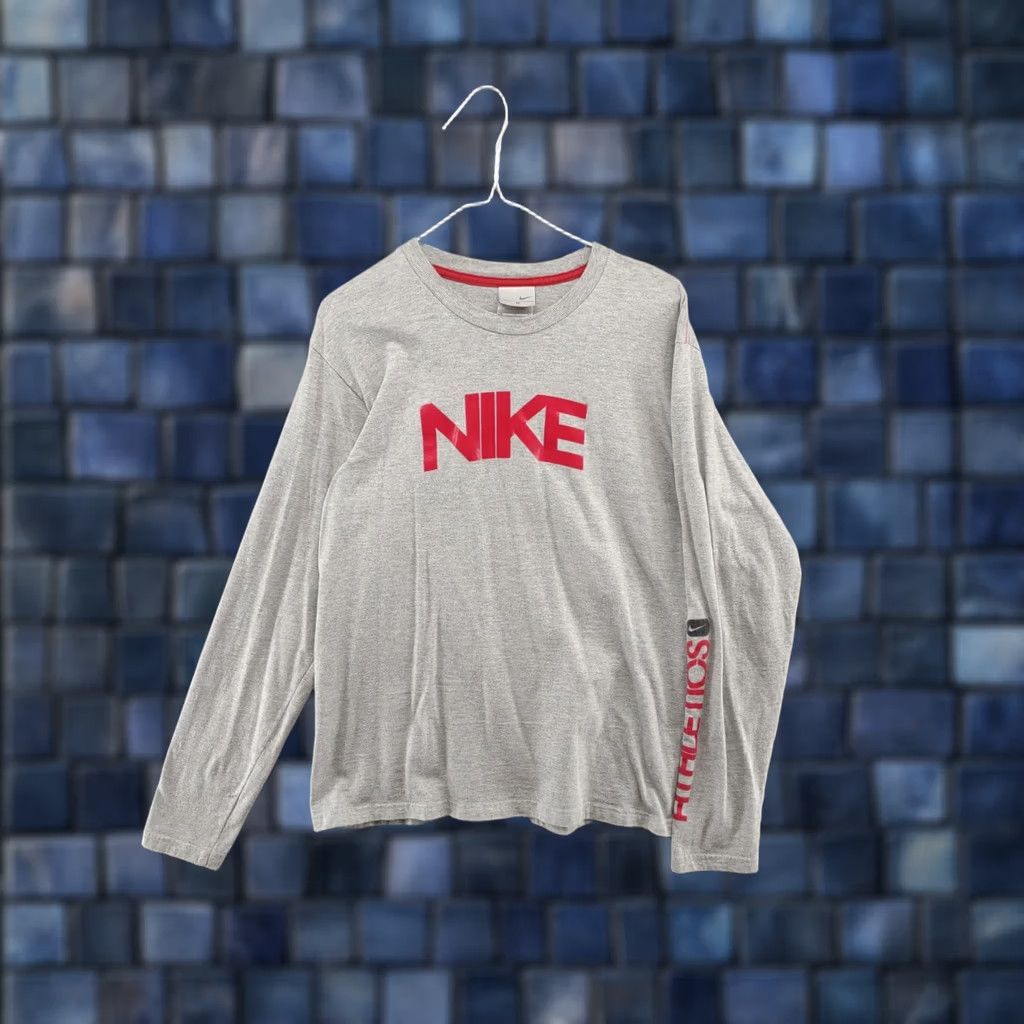 Nike Vintage Nike Athletics Spell Out Long Sleeve Shirt M Mens Gray 90s Sports Nike Center Swoosh Crew Neck Cotton Regular Size M Size US M / EU 48-50 / 2 - 1 Thumbnail