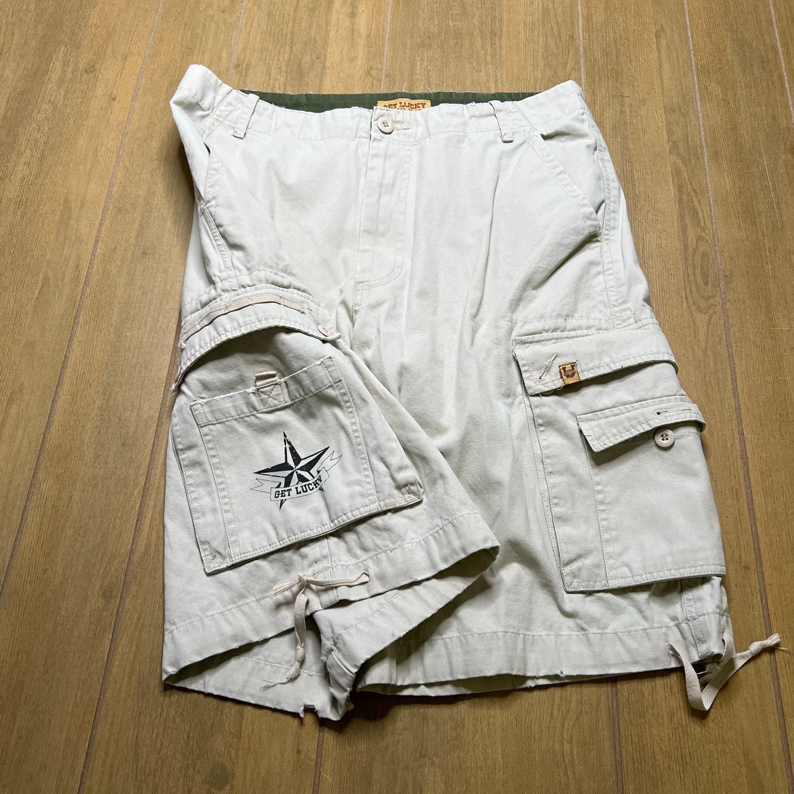 Vintage Y2K Get Lucky Men Shorts Sz 34 baggy loose Size US 34 / EU 50 - 6 Thumbnail