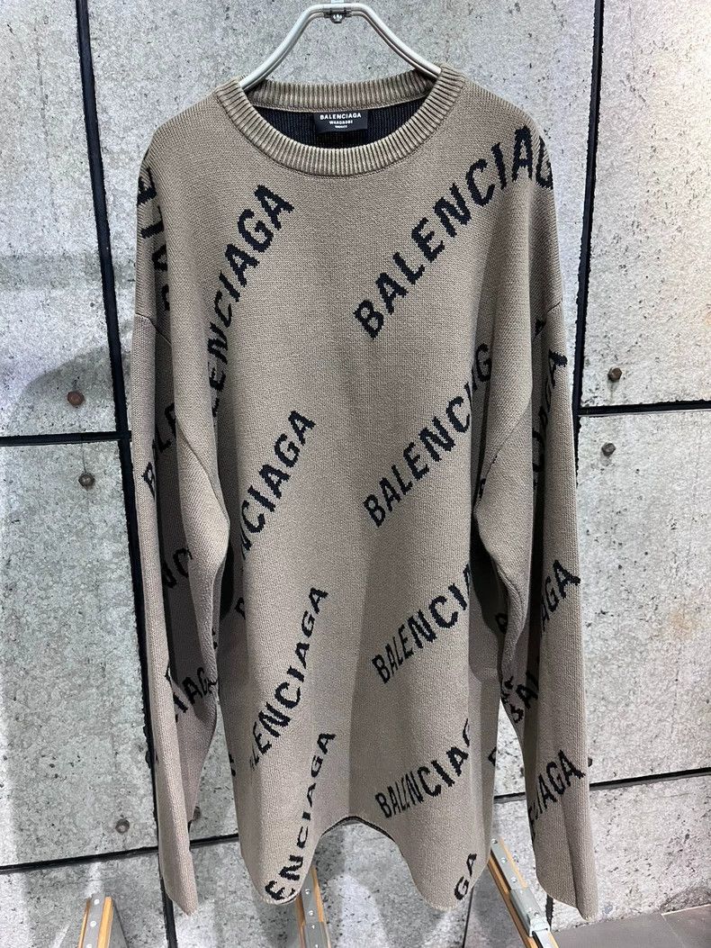 Balenciaga Balenciaga Letter sweater Size US S / EU 44-46 / 1 - 1 Thumbnail
