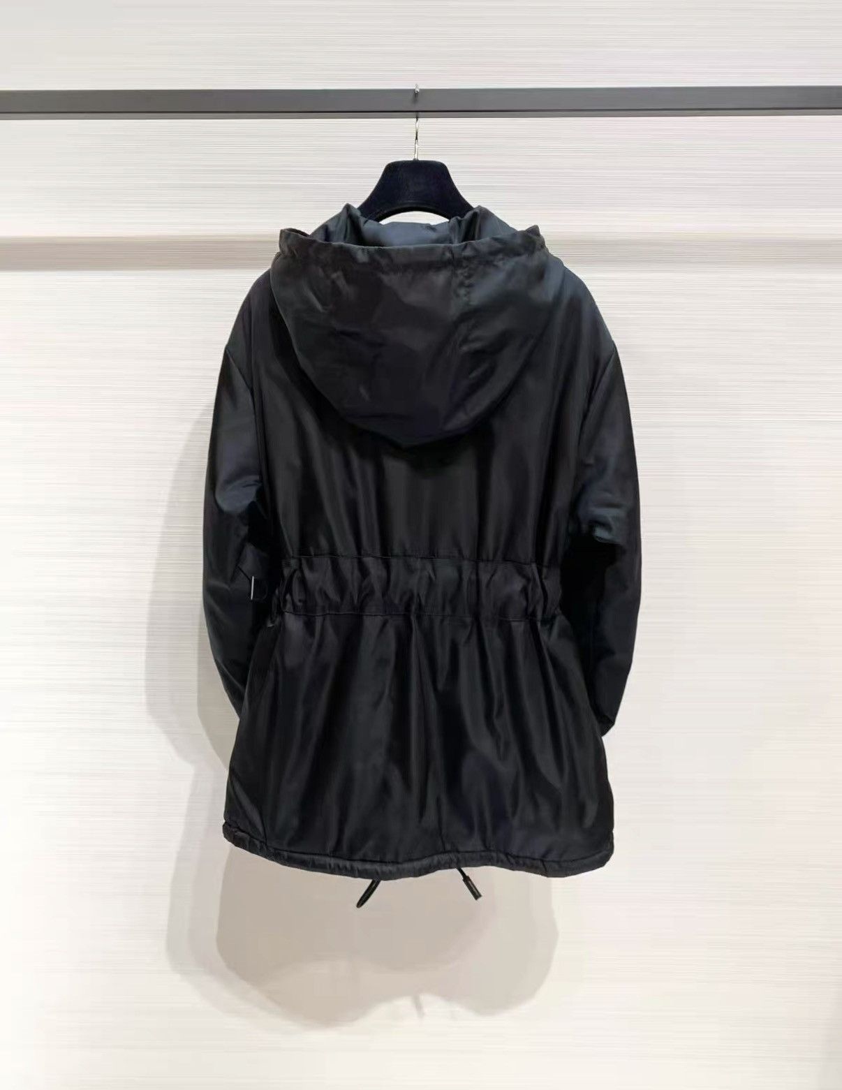 Prada Prada Waist-fitted lightweight padded jacket J33 Size S / US 4 / IT 40 - 2 Thumbnail