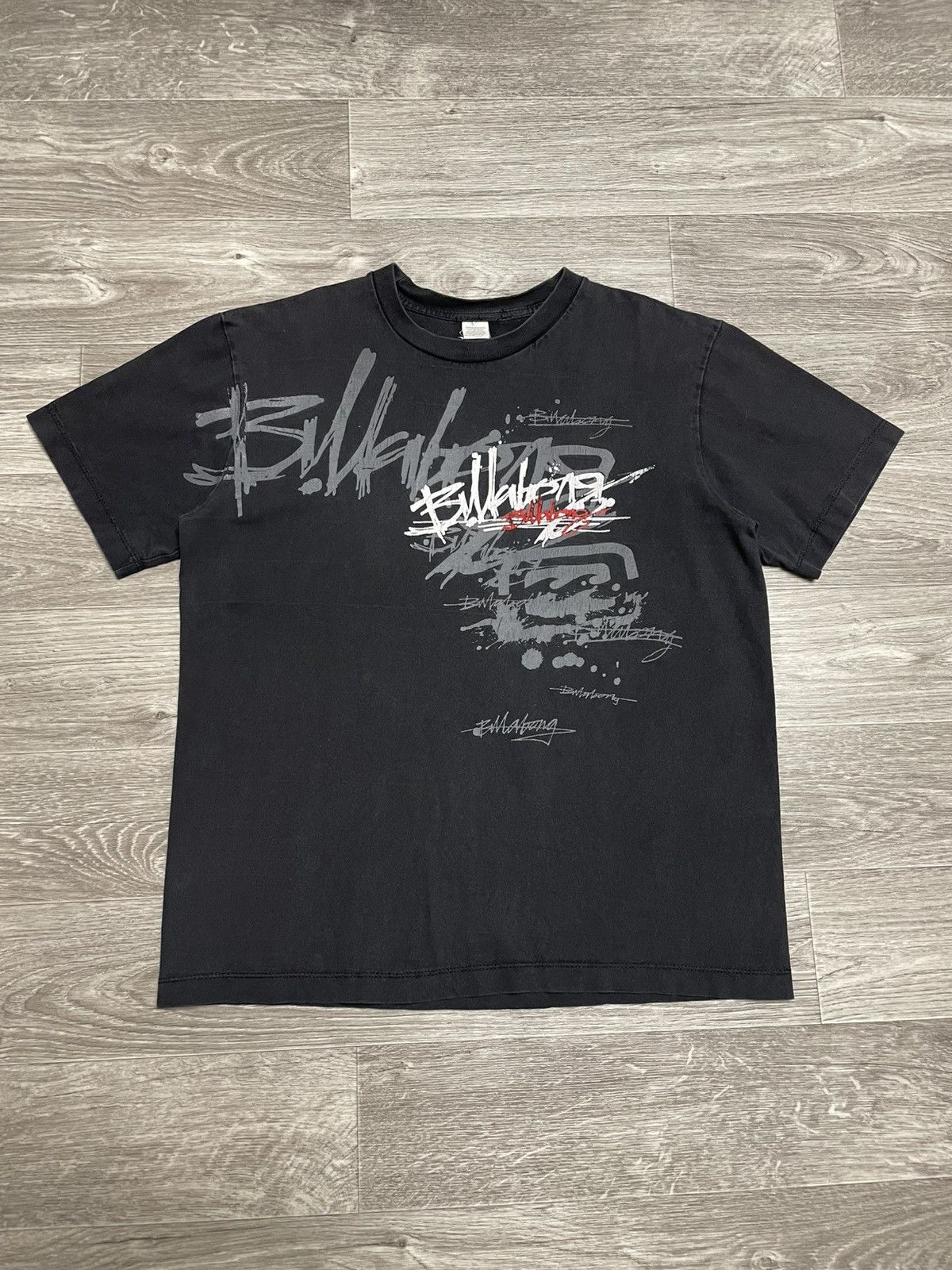 Billabong Vintage Billabong Surf Style T-Shirt 90s Size US S / EU 44-46 / 1 - 1 Thumbnail