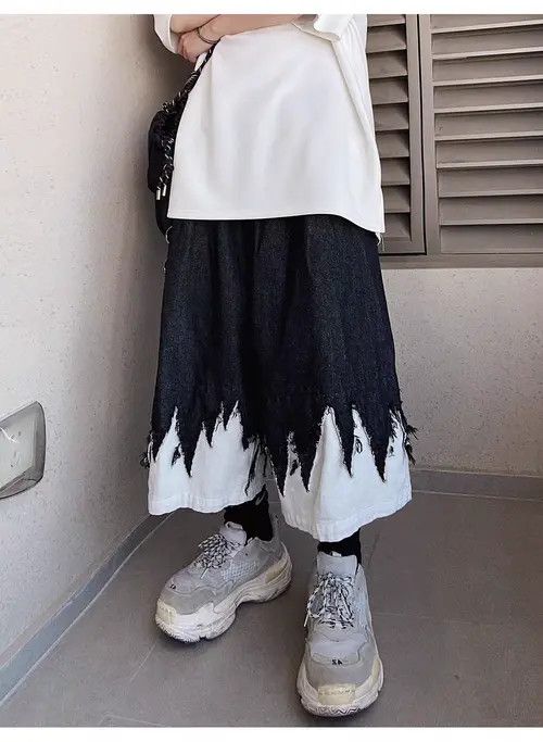 Japanese Brand Vintage High Street Hip Hop Loose Fit Denim Shorts Size US 30 / EU 46 - 1 Thumbnail