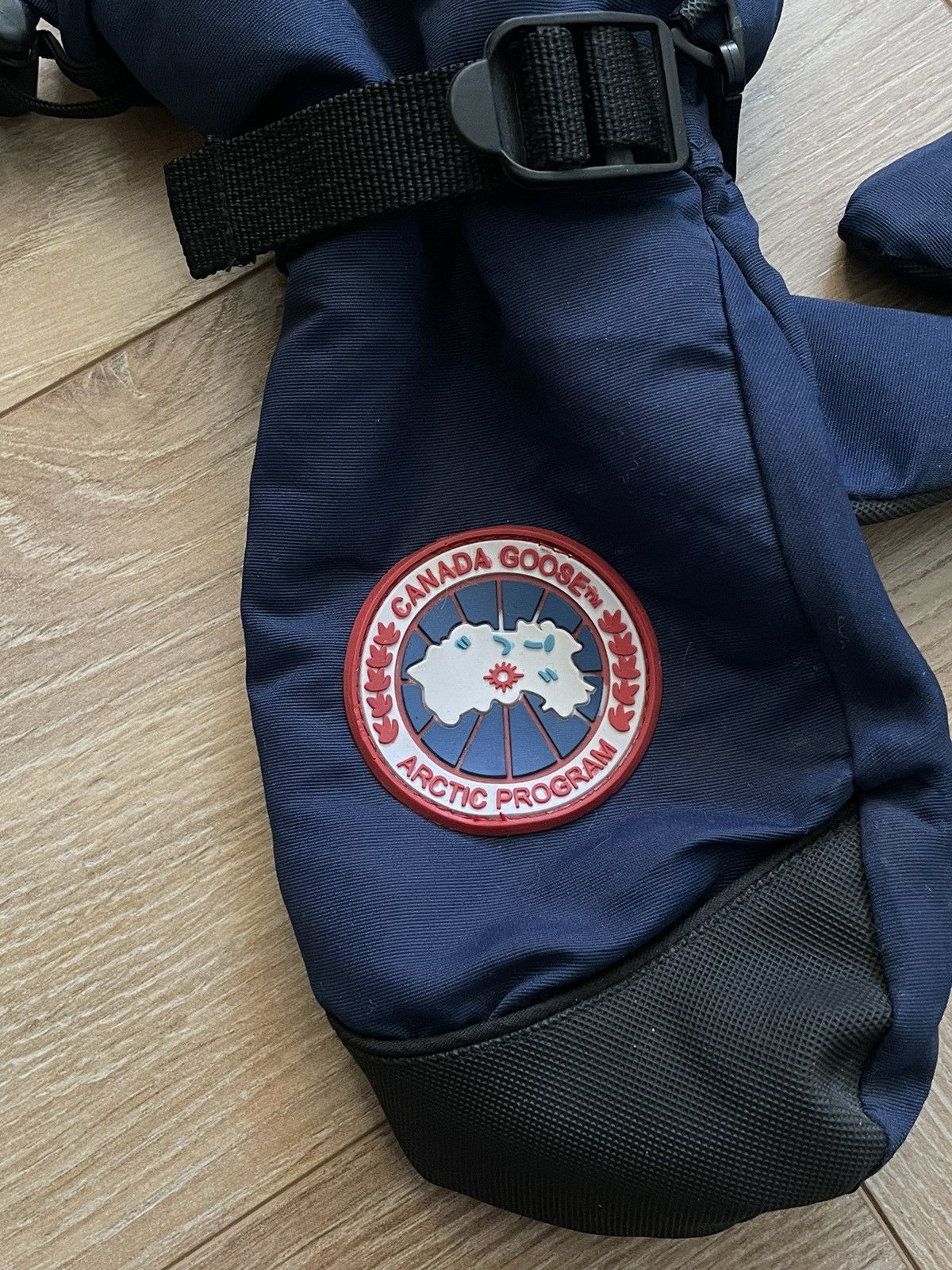 Canada Goose × Vintage Canada Goose Vintage Warm Waterproof Gloves Winter Mountain Size ONE SIZE - 2 Thumbnail