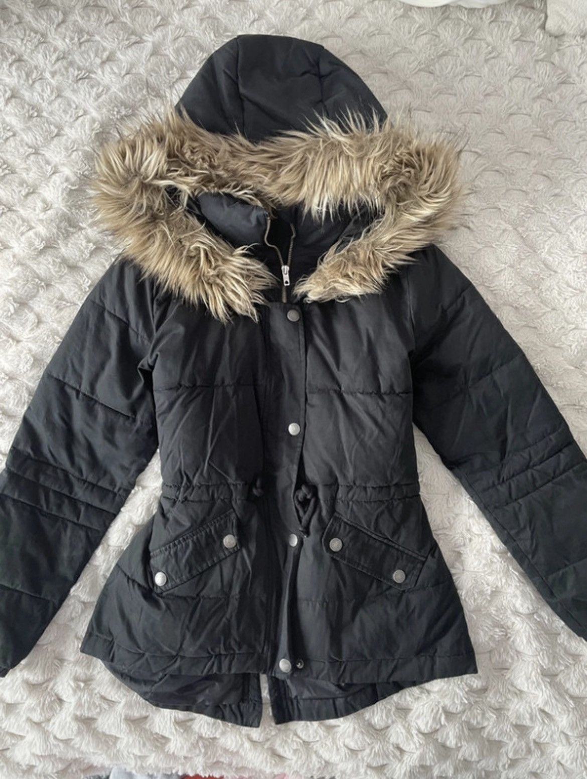 Hollister Co Winter y2k hooded jacket with faux fur trim
