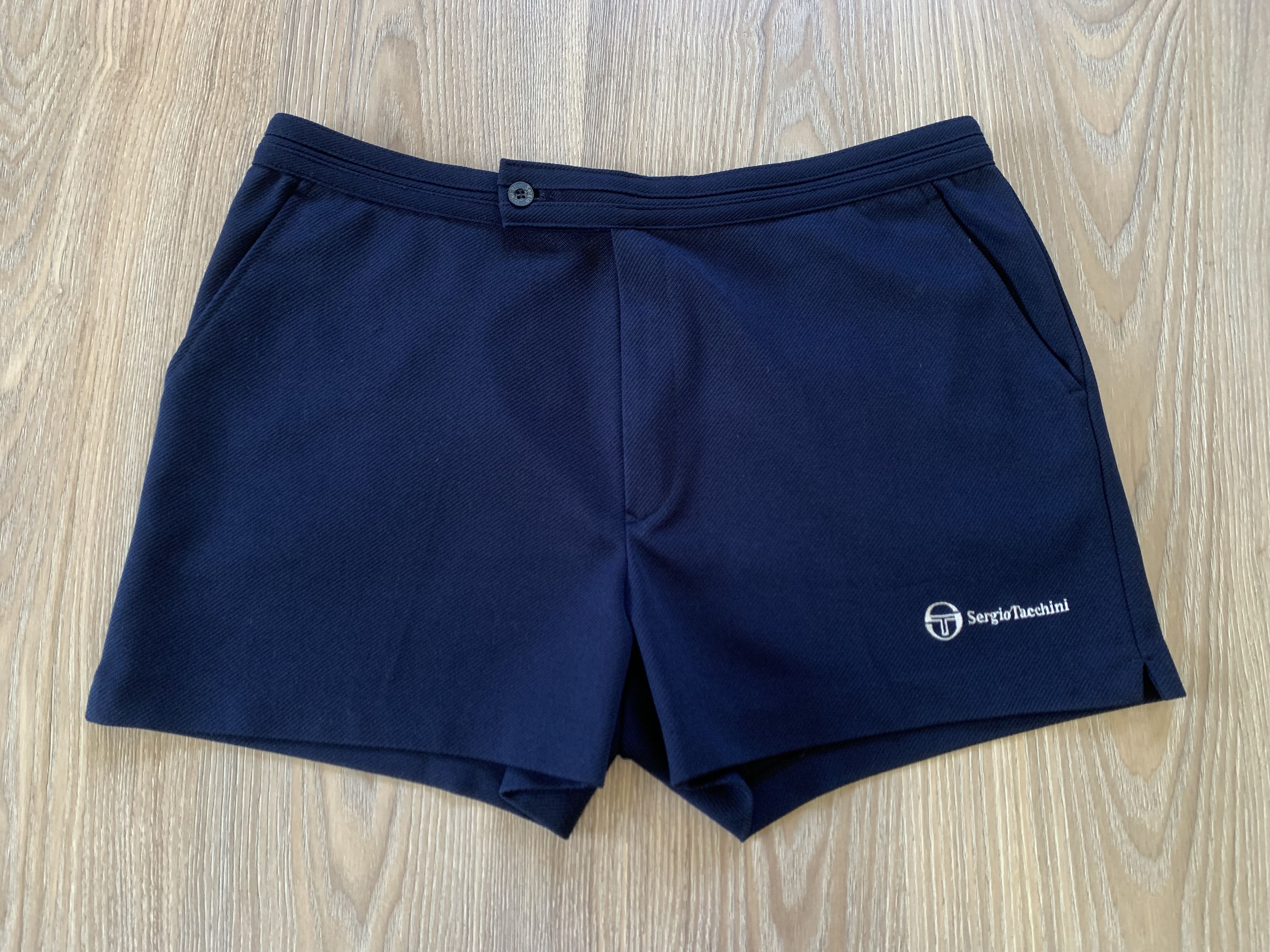 Sergio Tacchini Rare Sergio Tacchini Men's Vintage Navy Blue Shorts 80s Size US 34 / EU 50 - 2 Thumbnail