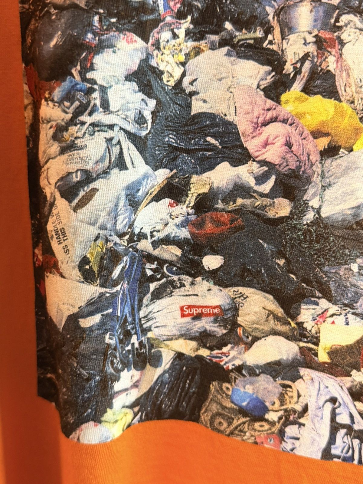 Supreme Supreme Trash pile Tee Size US L / EU 52-54 / 3 - 3 Thumbnail