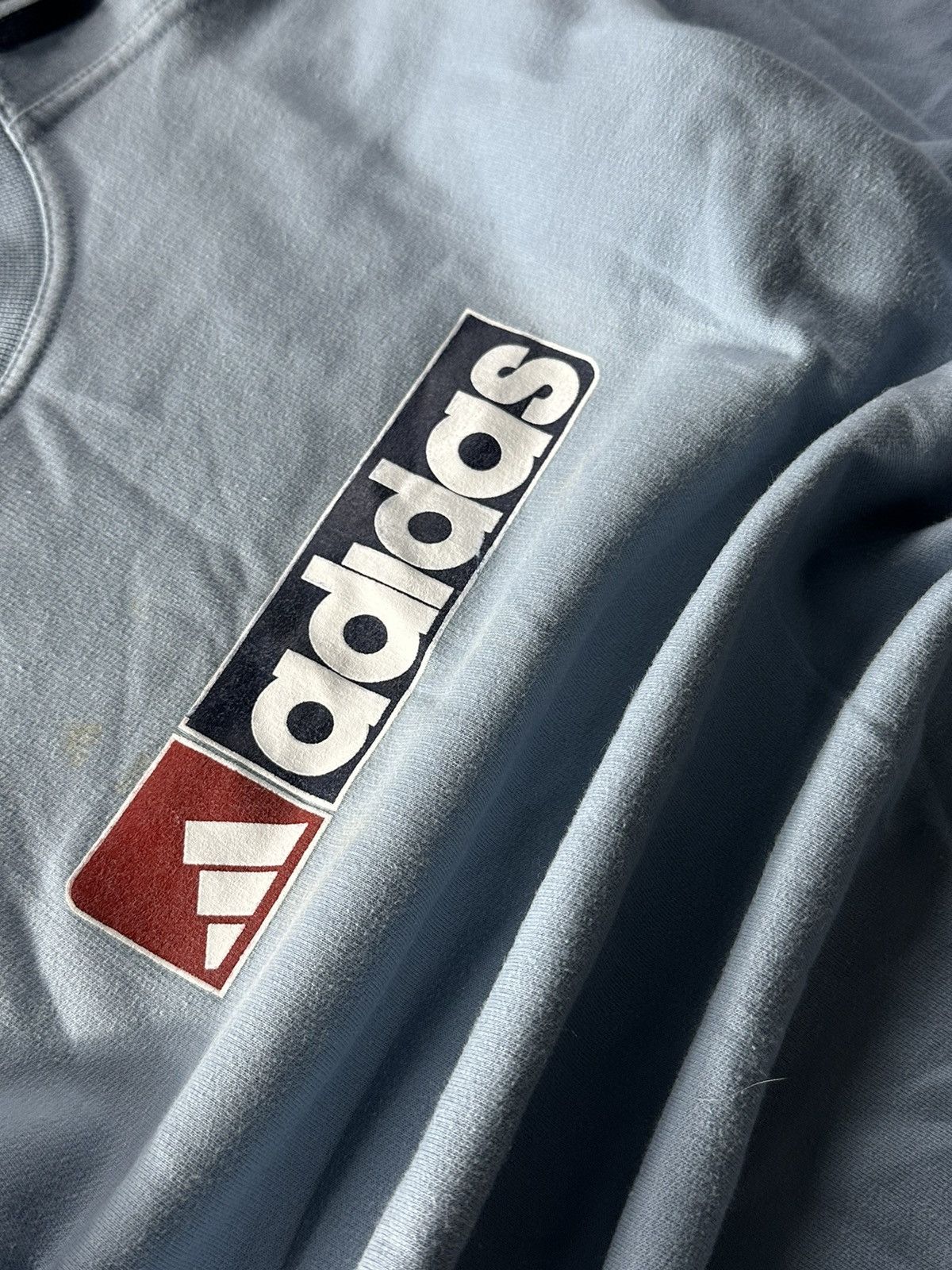 Adidas × Vintage 🚨Vintage 90s Adidas CENTRAL LOGO Sweatshirt Y2K sk8 Size US S / EU 44-46 / 1 - 4 Thumbnail