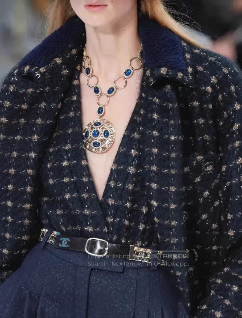Chanel Chanel Snow series catwalk style deep v-neck tweed jacket Size XXS / US 00 / IT 34 - 8 Thumbnail