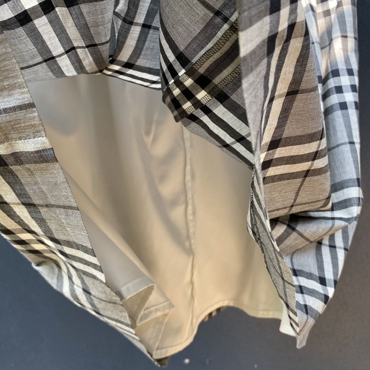 Burberry Burberry Gray Checkered Flared Skirt with Lining Size 26" / US 2 / IT 38 - 6 Thumbnail