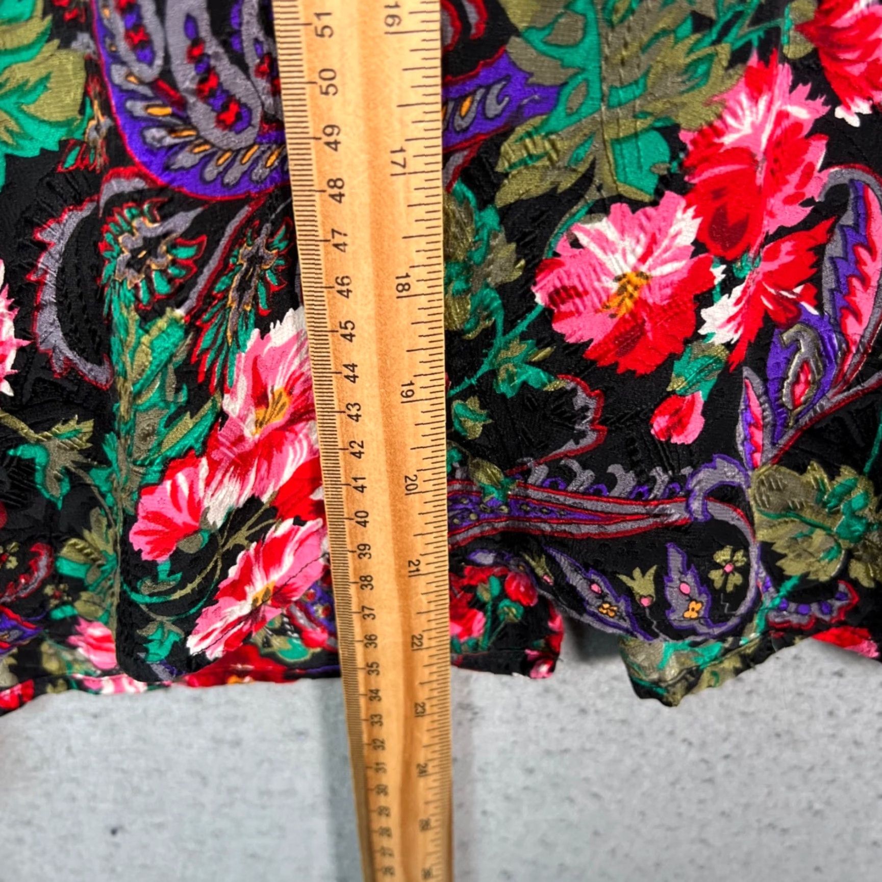 Vintage VINTAGE Richard Warren II Constance Saunders Floral & Paisley Blouse Womens S Black Long Sleeve Button Round Neck Shirt Dressy? Size S / US 4 / IT 40 - 5 Thumbnail