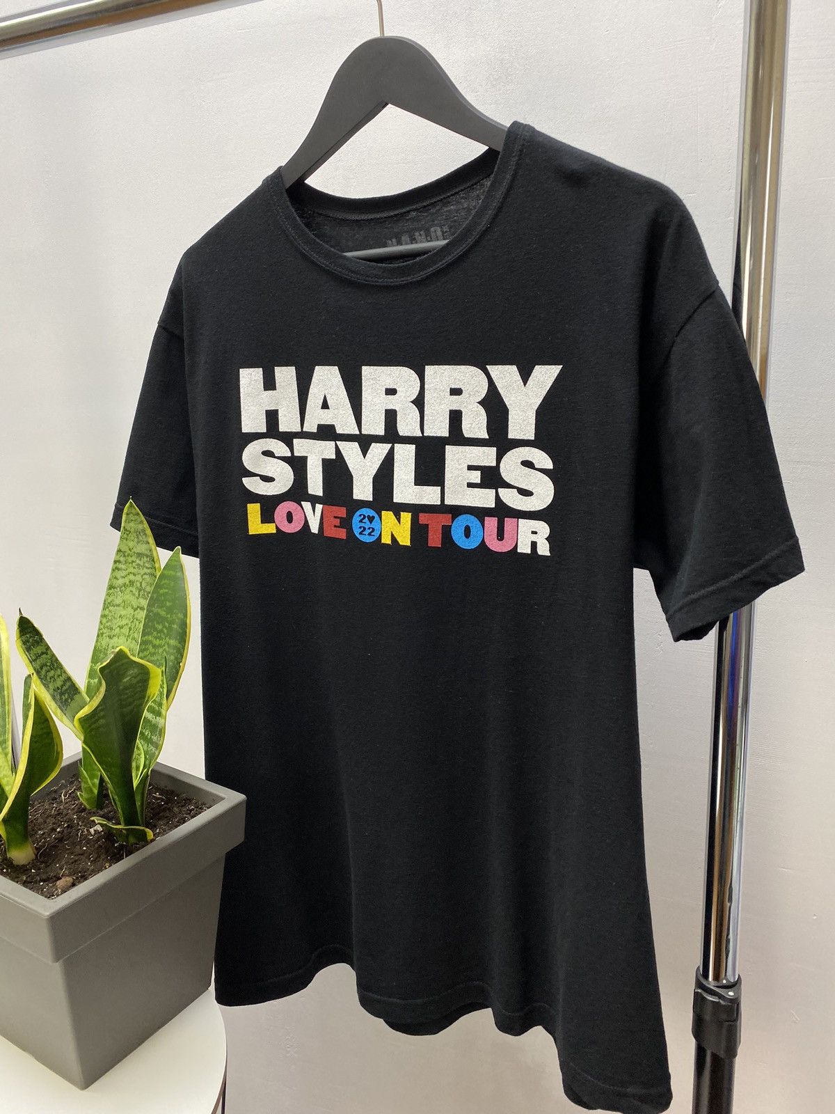 Band Tees Harry Styles Love on Tour 2022 T Shirt Size US XL / EU 56 / 4 - 21 Thumbnail