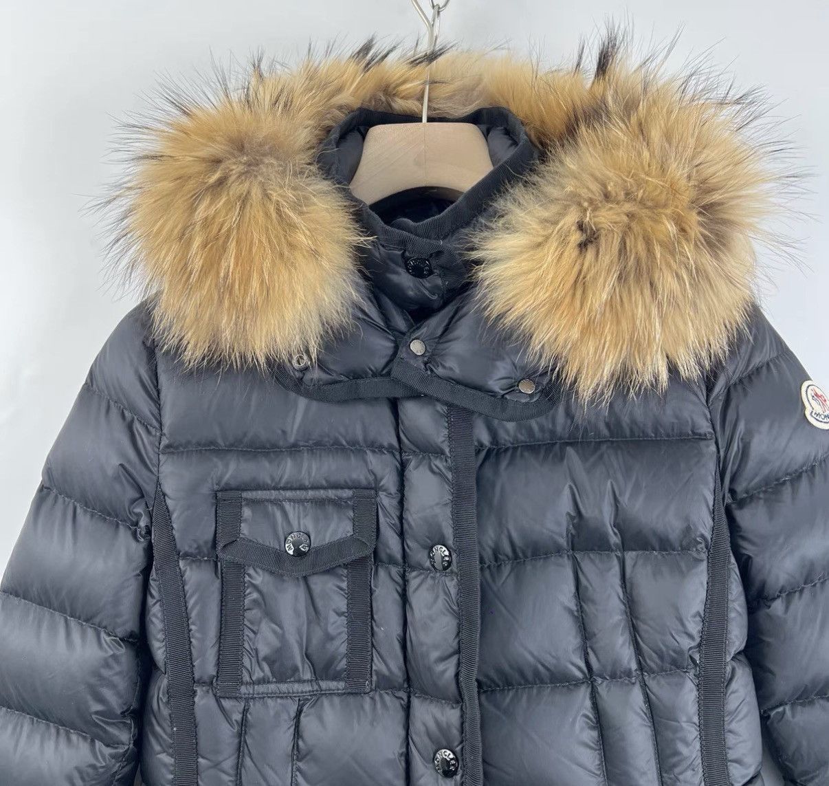Moncler Moncler Hermifur Black Mid-Length Fur Collar Down Jacket K12 Size XS / US 0-2 / IT 36-38 - 4 Thumbnail