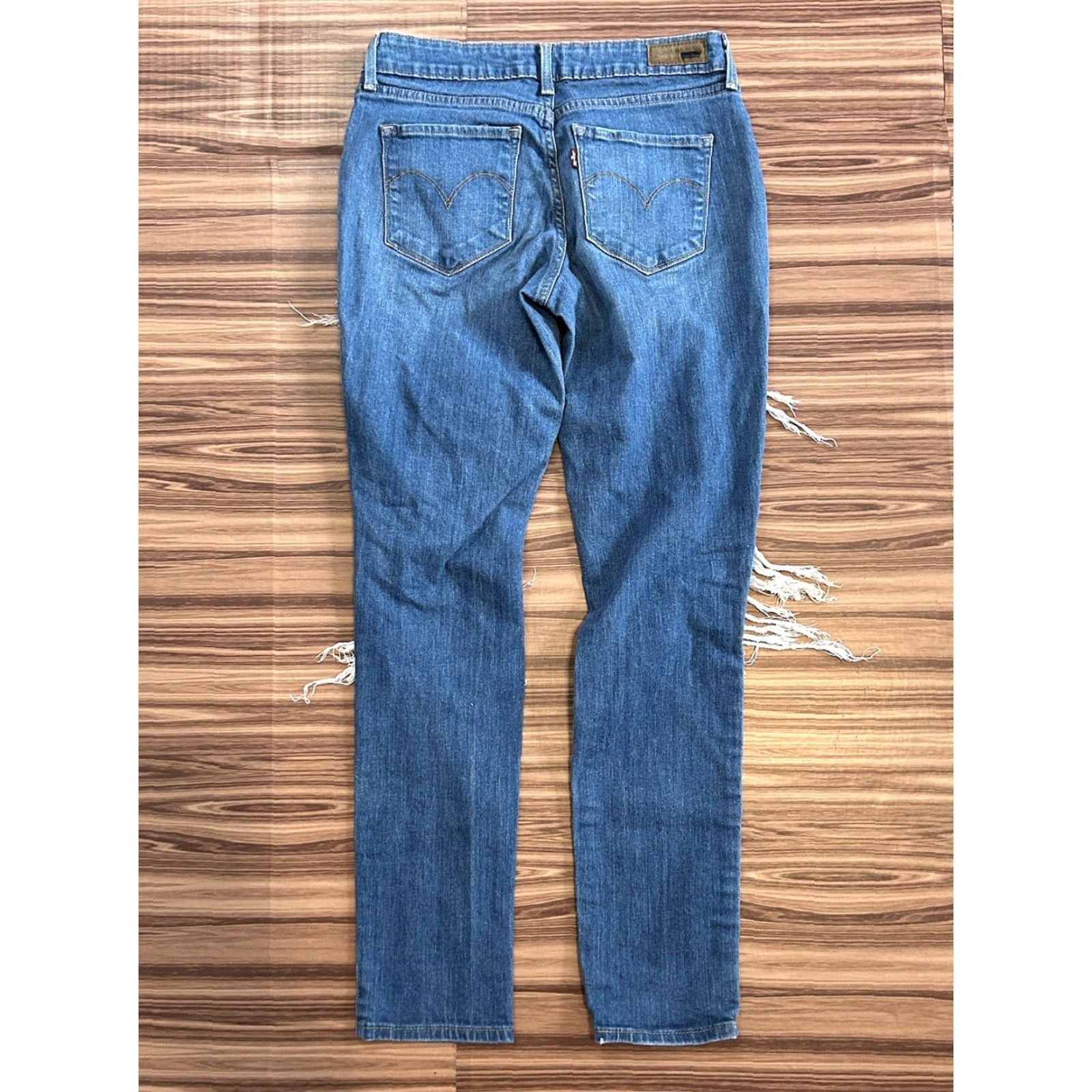 Levi's Levi's Womens Jeans Bold Curve Mid Rise Skinny Blue sz 4/27 Jeans Slender Stretch Medium Wash 30in Inseam Womens Boys Girls Size 27" / US 4 / IT 40 - 2 Thumbnail