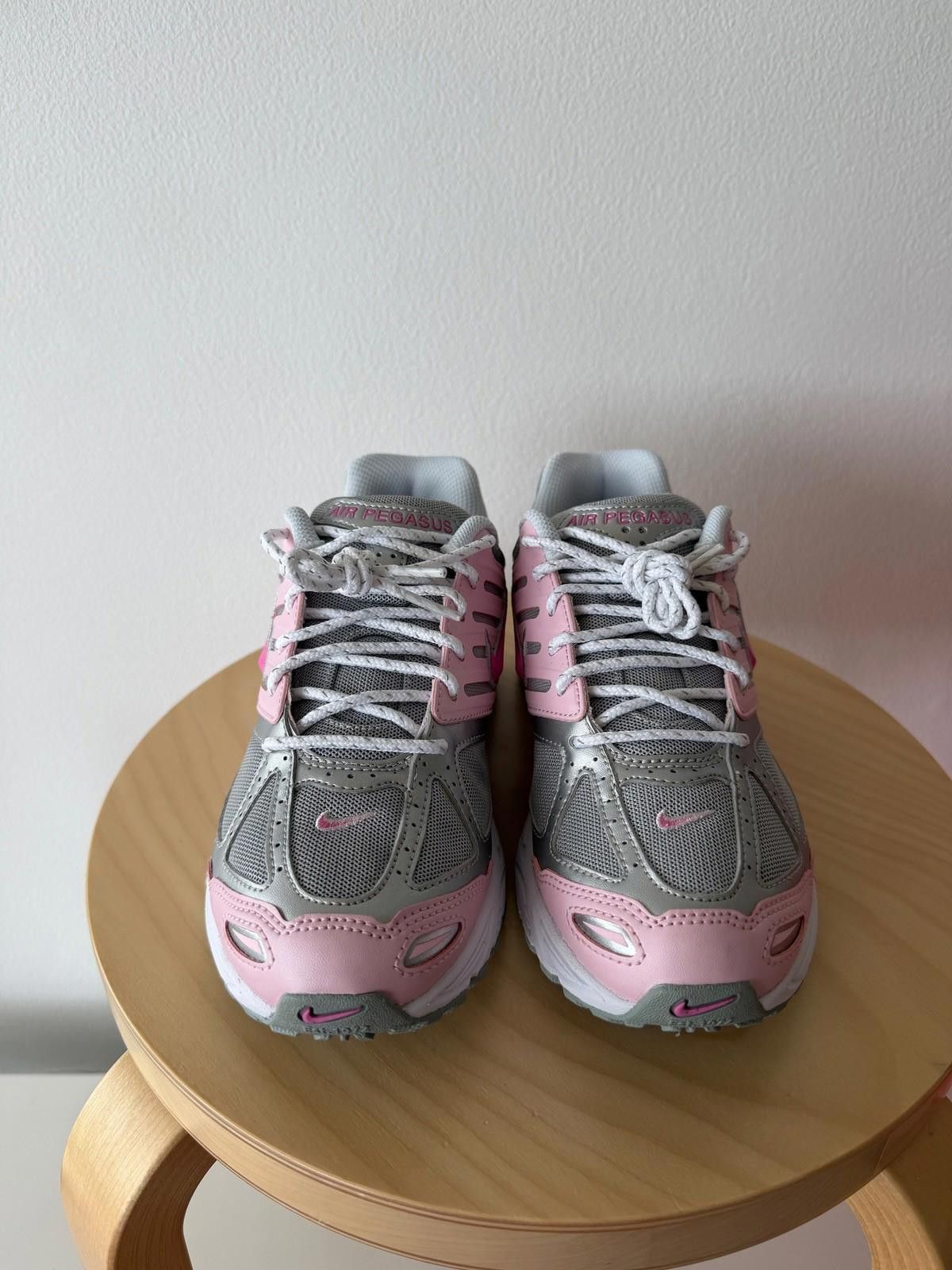 Nike new nike womens w air pegasus 2005 sneakers shoes pink 7 38 Size US 7 / IT 37 - 2 Thumbnail