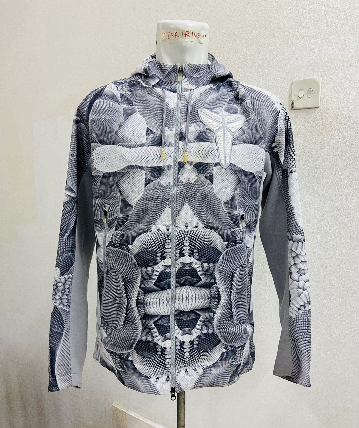 Nike NIKE KOBE BRYANT MAMBULA HYPERMESH JACKET Size US M / EU 48-50 / 2 - 5 Thumbnail