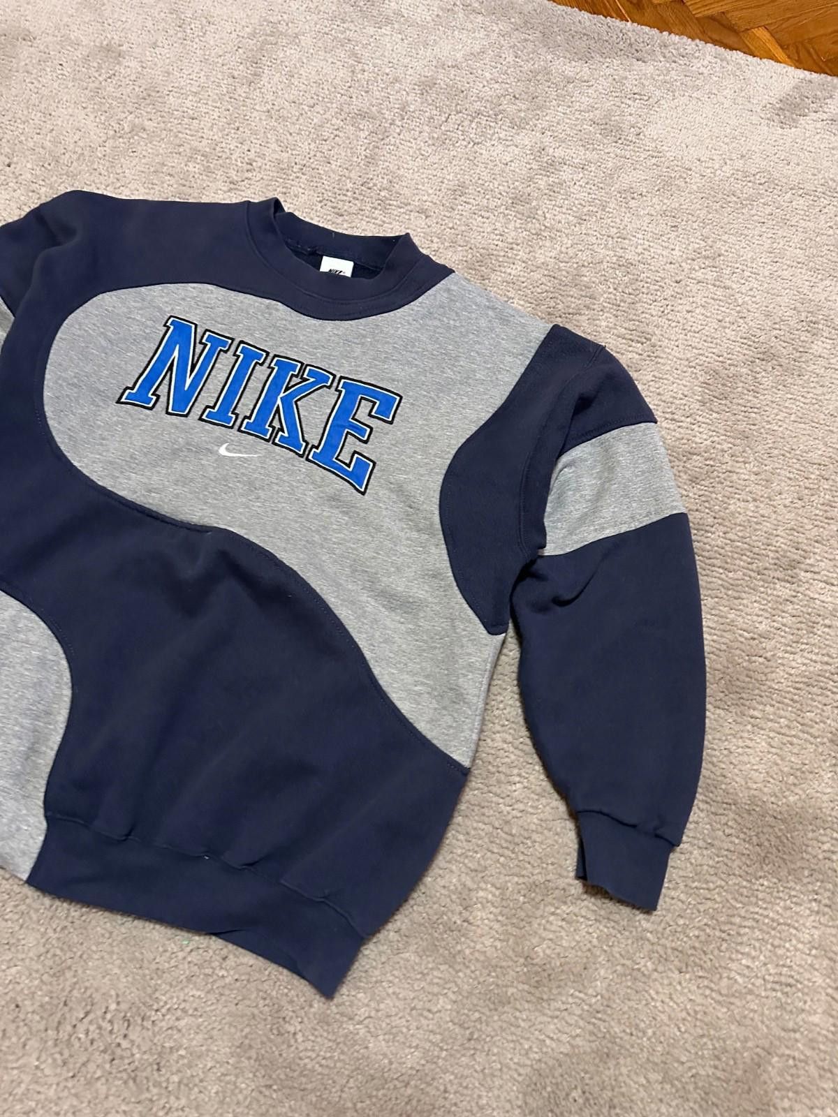 Nike Vintage Nike OverSize Sweatshirt Custom Distressed Y2K Sz L Size US L / EU 52-54 / 3 - 4 Thumbnail