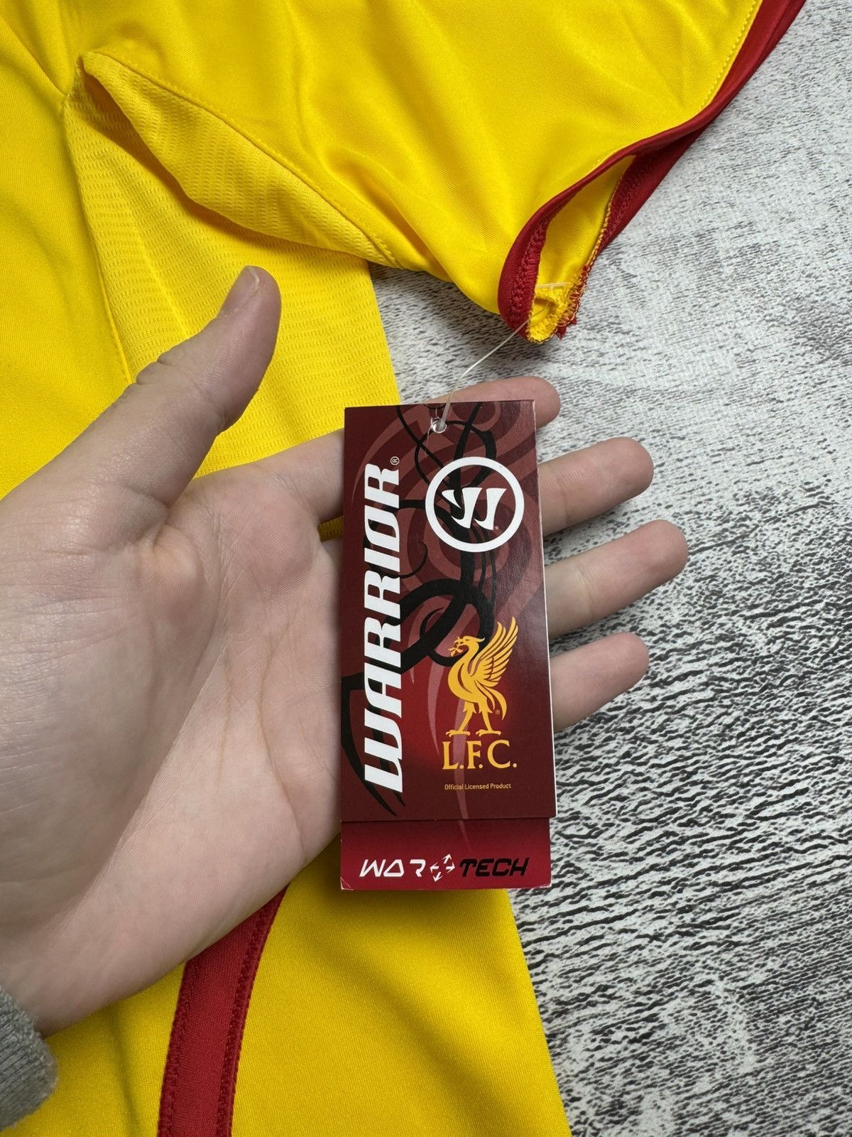Warrior Liverpool 2014/2015 NEW Away Football Shirt Jersey Kit Size US L / EU 52-54 / 3 - 9 Thumbnail