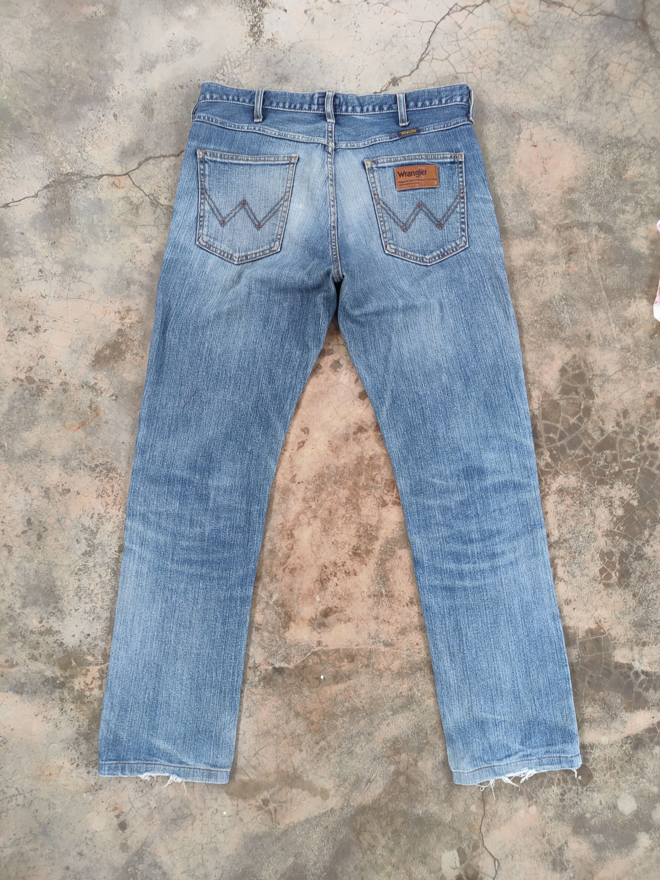 Wrangler W34 VINTAGE WRANGLER FADED MUDWASHER RIPPED DENIM JEAN PANTS Size US 34 / EU 50 - 8 Thumbnail