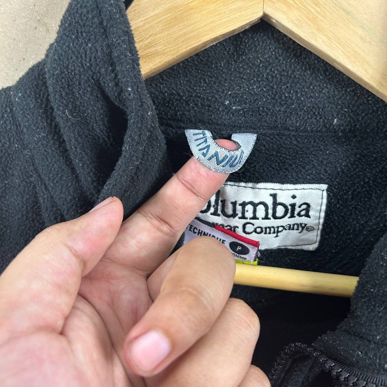 Columbia × Vintage Columbia Titanium Sportwear Fleece Zipper Jacket Outdoor Size US XL / EU 56 / 4 - 8 Thumbnail