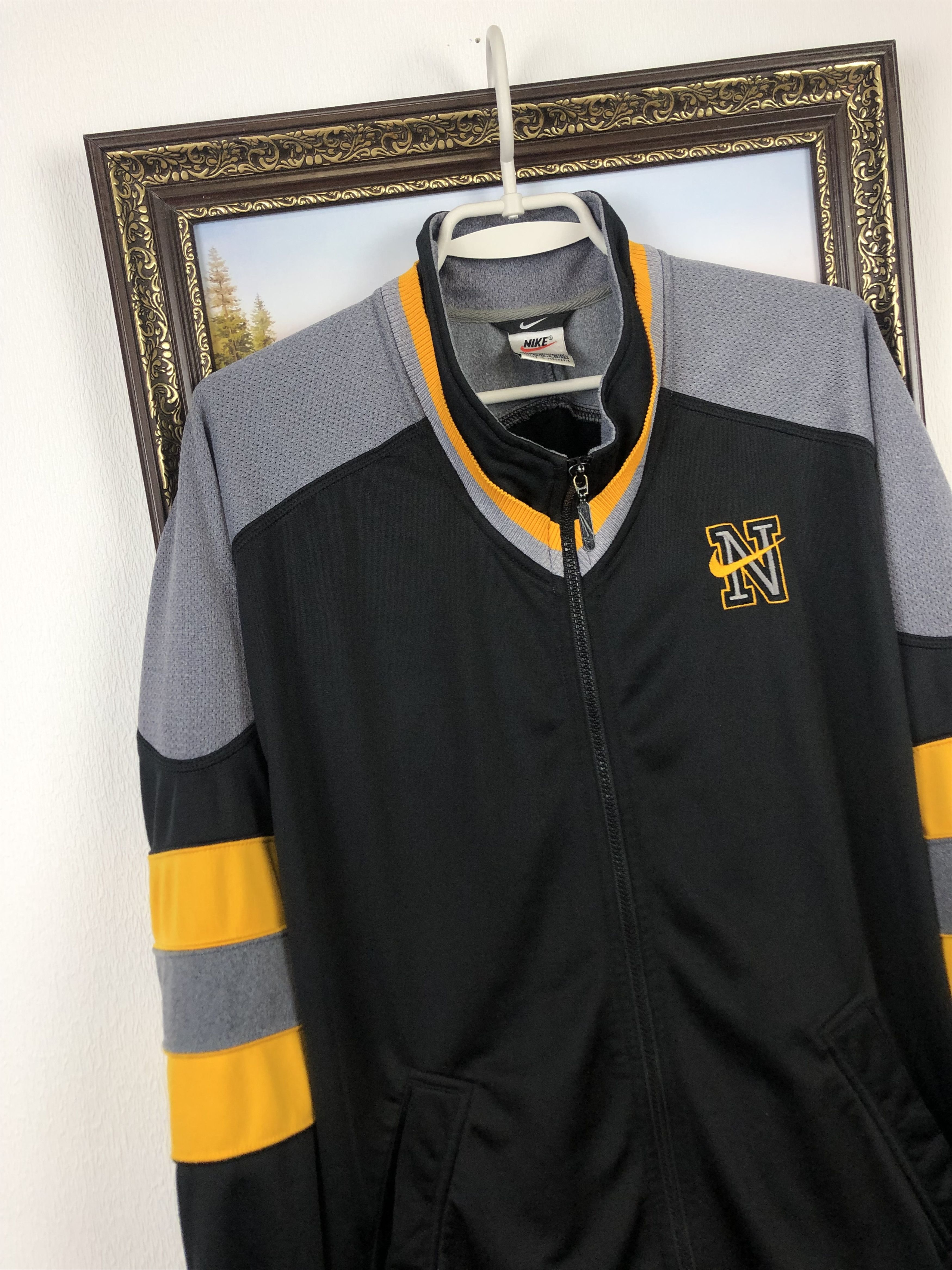 Nike Vintage Nike Swoosh Sweatshirt Jacket Rare Hype Track Top Size US L / EU 52-54 / 3 - 5 Thumbnail