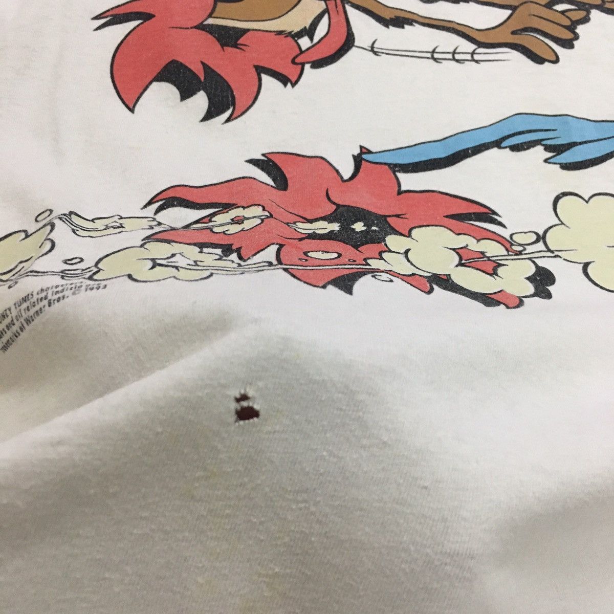 Vintage × Warner Bros Vintage Looney tunes White Tee Size US M / EU 48-50 / 2 - 3 Thumbnail