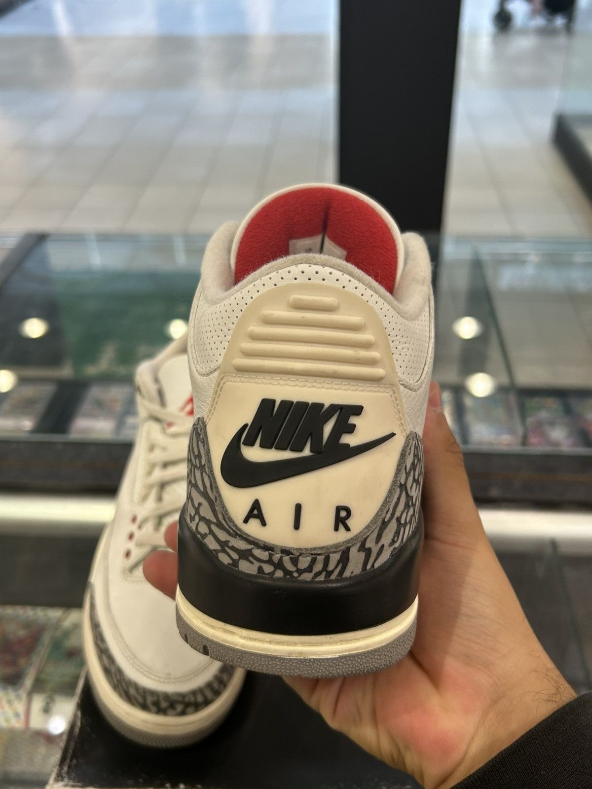 Jordan Brand Jordan 3 white cement reimagine Size US 10 / EU 43 - 3 Thumbnail