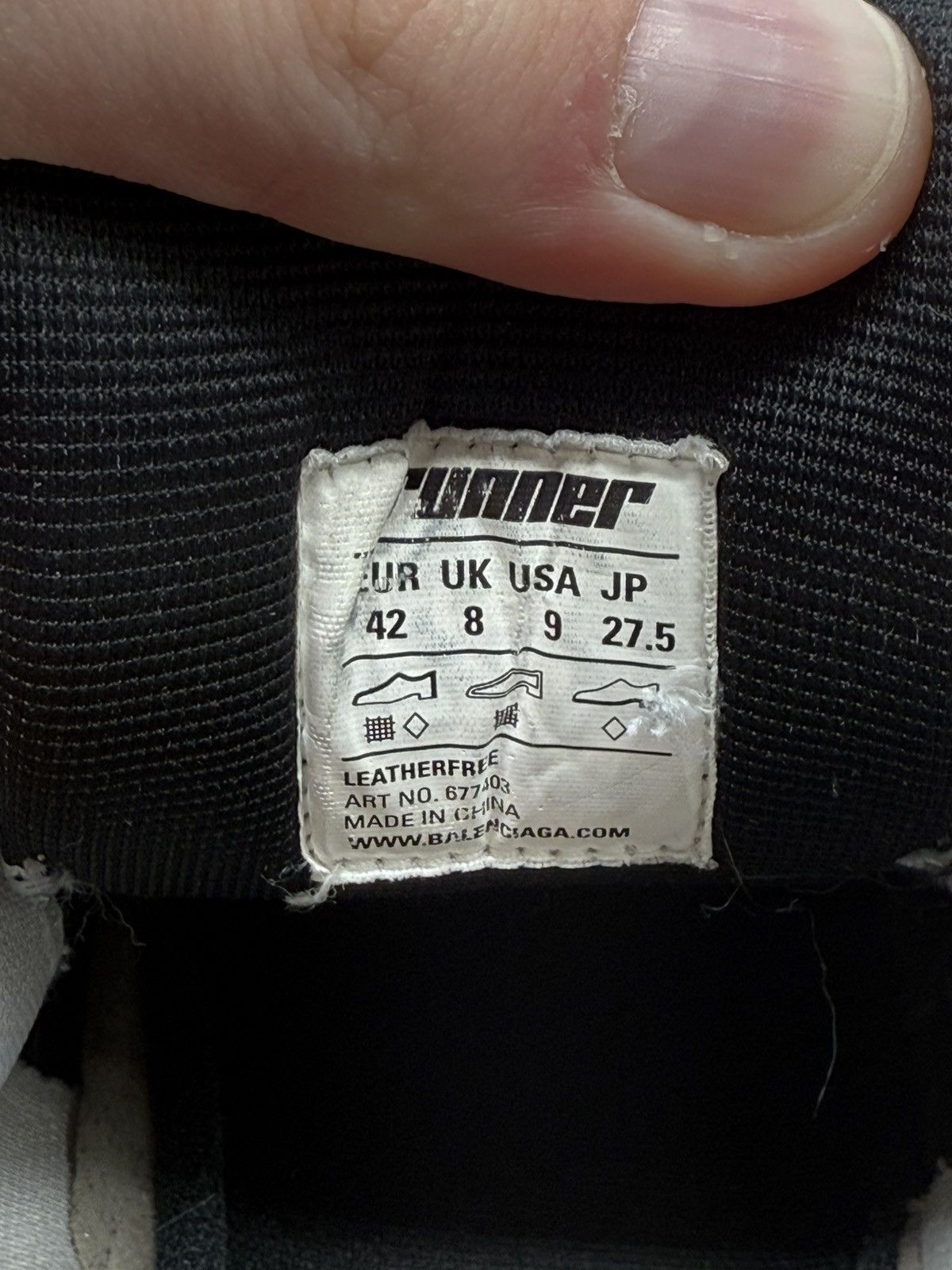 Balenciaga Size 9 - Balenciaga Runner Sneaker Multi-Color Size US 9 / EU 42 - 7 Thumbnail
