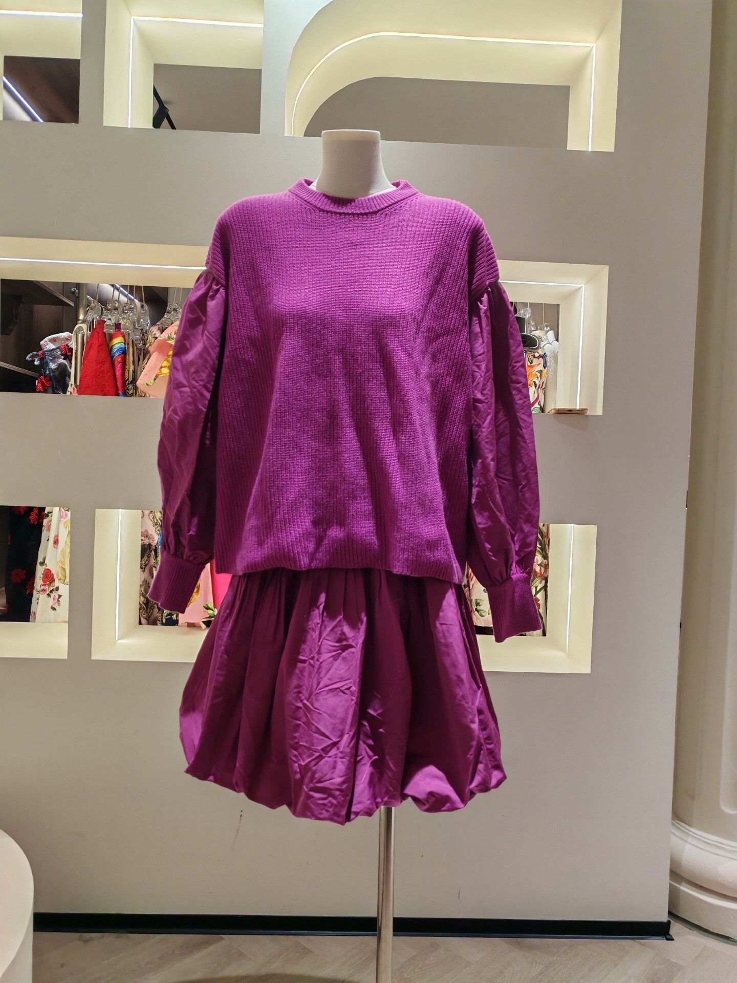 Valentino Valentino Pink Knit Bubble Skirt Set Size M / US 6-8 / IT 42-44 - 1 Thumbnail